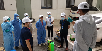 鑫诠景助力疫情防控，为深圳技师学院、锦龙小学提供公益消杀